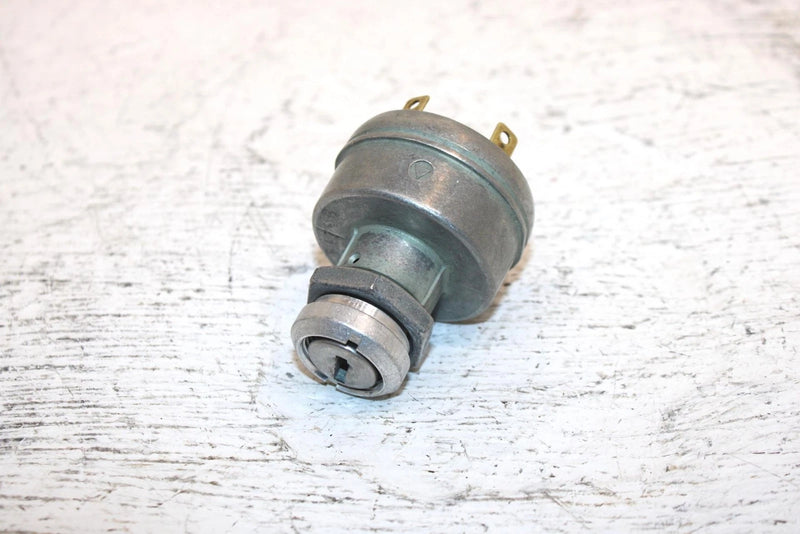 1998 Ski-doo Formula 500 Oem Ignition Key Switch 410111300 SS1