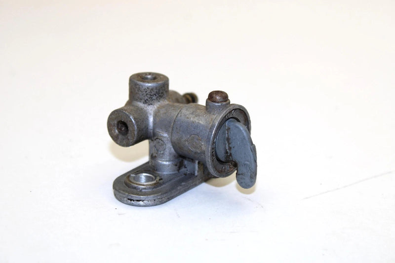 1988 Suzuki Quadrunner 250 Oem Petcock 44300-19B01 AS18