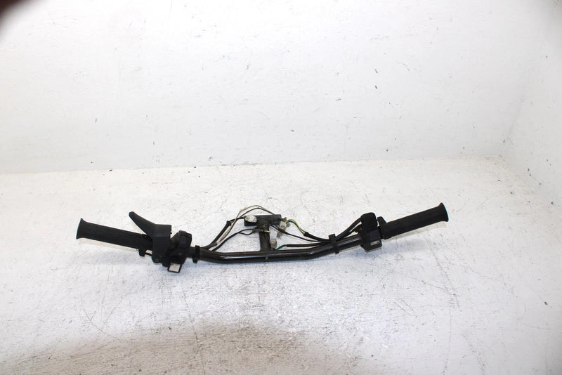 1995 Yamaha Vmax 500 Oem Handlebar Set 8AB-23811-00-00 SY34