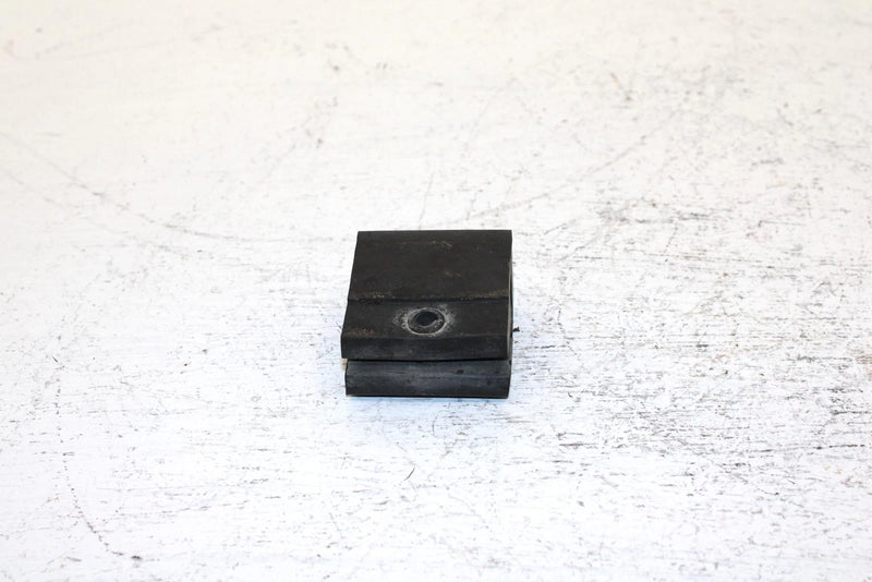2006 Polaris 600 Fusion Oem Rear Bump Stop Pair 5521498 SP31