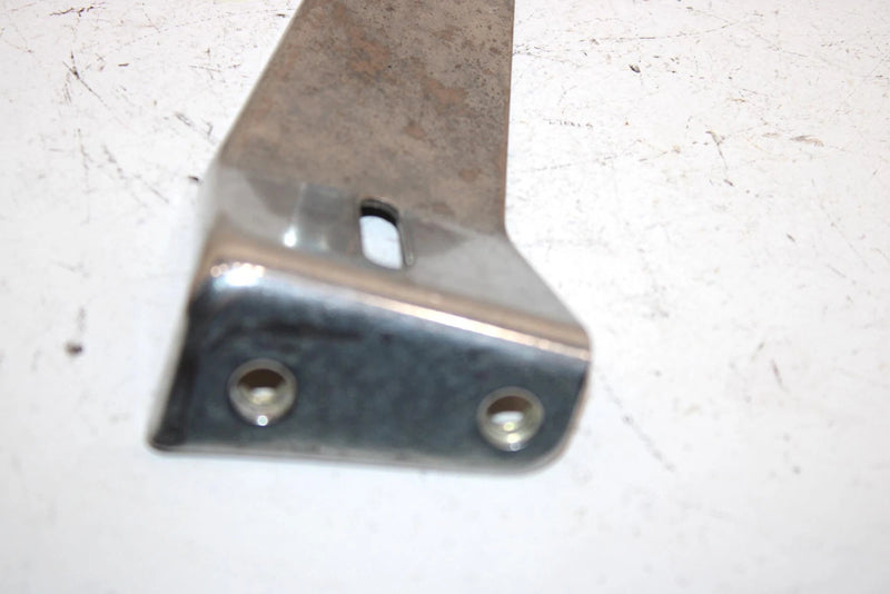 94 Yamaha Vmax 600 Oem Oil Tank Bracket 8AB-2193F-00-00 8AB-2193F-01-00 SYS