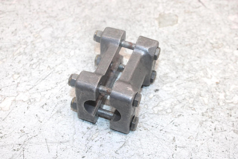2004 Polaris Trail Boss 330 Oem Handlebar Mount W/Bolts  5631973 AP117