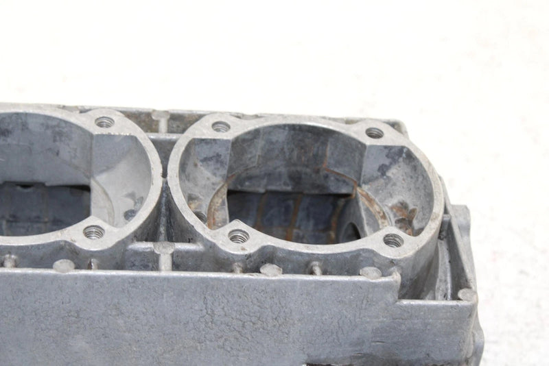 1990 Yamaha Phazer Ii Oem Crankcase  88T-15100-01-00 SY16