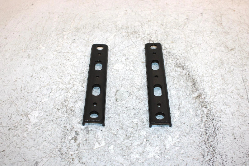 2000 Polaris Xplorer Oem Footrest Cleat Pair 5242525-067 AP169