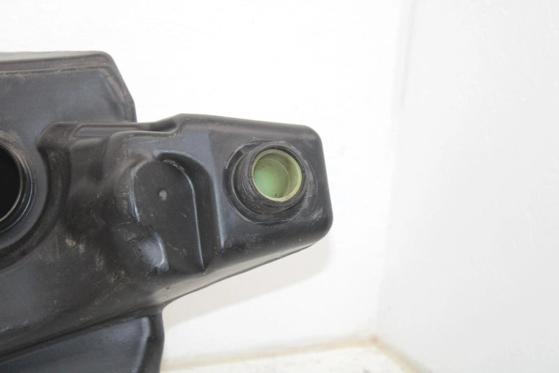 2005 Ski-doo Mach Z 1000 Oem Gas Tank Fuel Reservoir 513033153 SS101