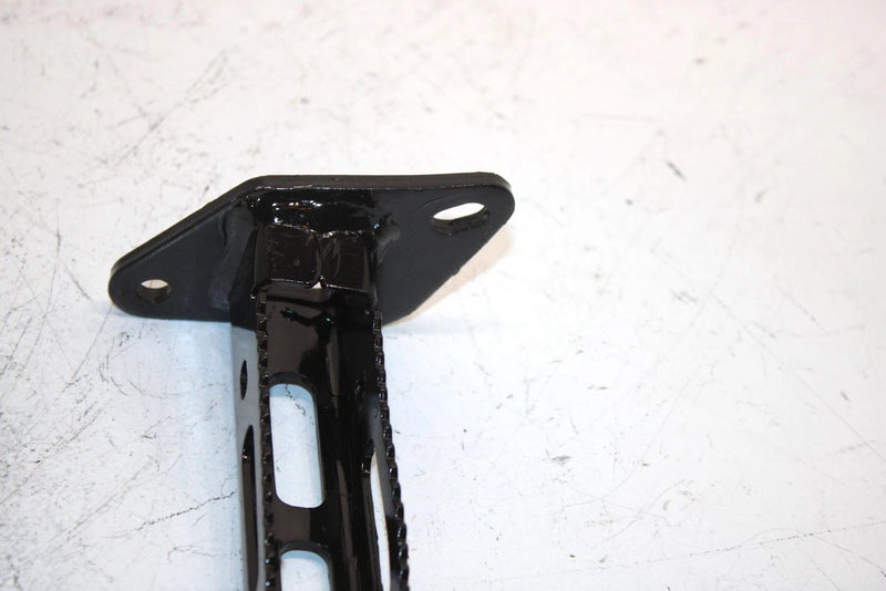 04 Polaris Predator Oem Foot Peg Set 1013851-385 1013852-458 AP62