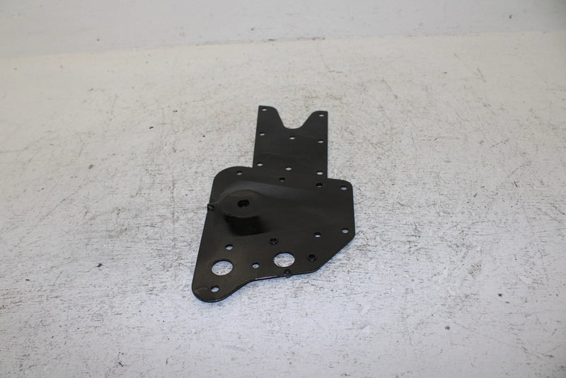 2000 Polaris Classic Touring Oem Left Suspension Bracket 1012439-067 SP54