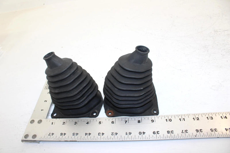 2006 Polaris 600 Fusion Oem Tie Rod Boot Pair  5433532 SP31