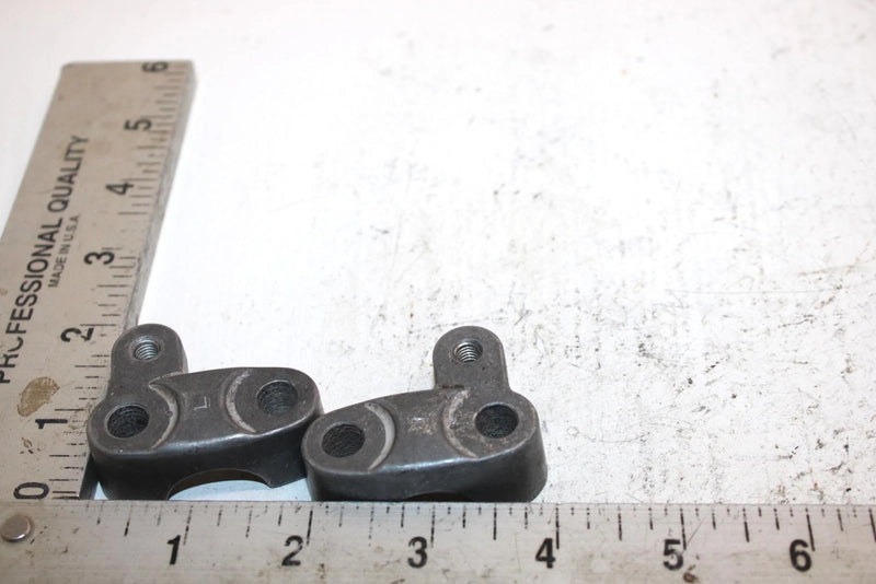 1987 Honda Fourtrax 350 A Oem Upper Handlebar Mount Set 53111-958-000 AH39