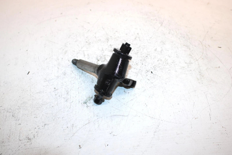1987 Yamaha  Badger Yfm80t Oem Right Steering Knuckle 2FJ-23502-00-00 AY9