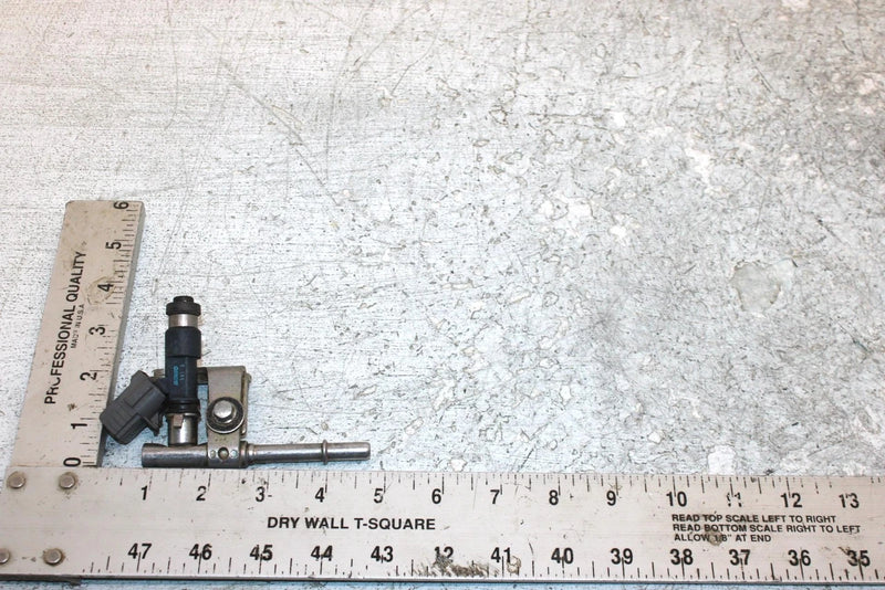 2006 Polaris Sportsman 500 Oem Fuel Rail And Injector 3089900 AP186