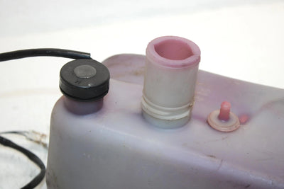 97Yamaha1100TripleWaveventure Oem Oil Tank And Level Sender GJ3-U775B-01-00 JY24