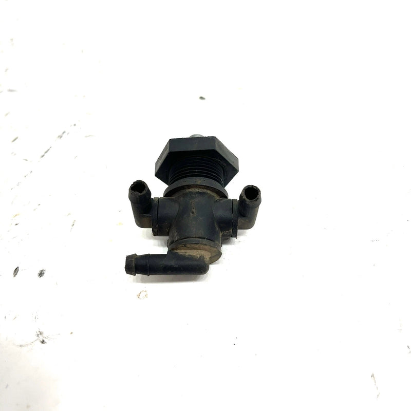 2003 Polaris Magnum 330 4X4 OEM 3 Way Fuel Valve 7052161 AP218