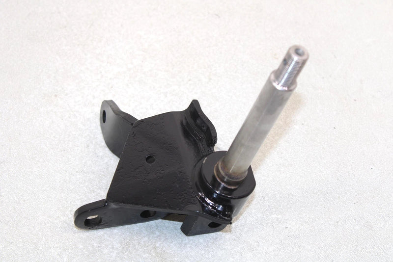 86 Polaris Trail Boss  Oem Front Left Steering Spindle 1821023 AP138
