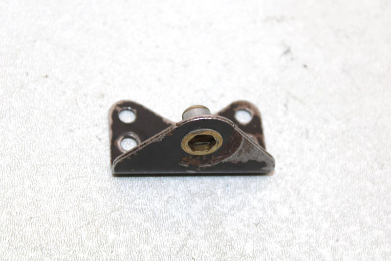 2003 Polaris Magnum 330 Oem Carburetor Mounting Bracket 5245674-067 AP120