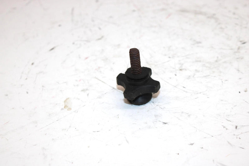 1994 Polaris 440 L/c Oem Hood Latch Retainer 5431502 SP73