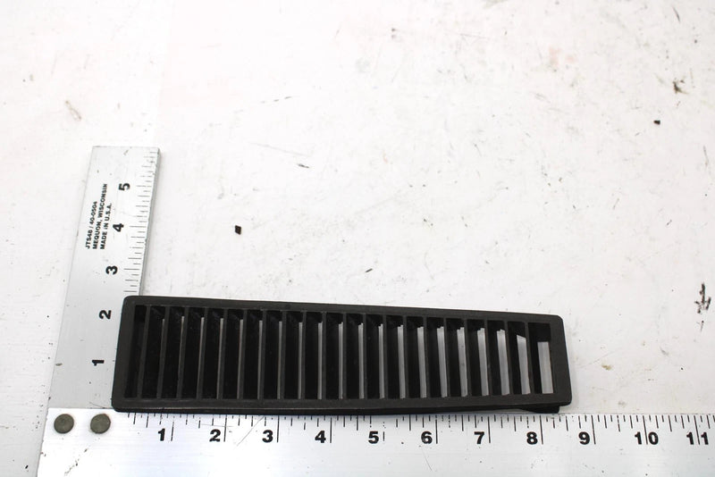 1982 Yamaha Sr540 Oem Right Hood Louver 8L0-77134-00-00 SY65