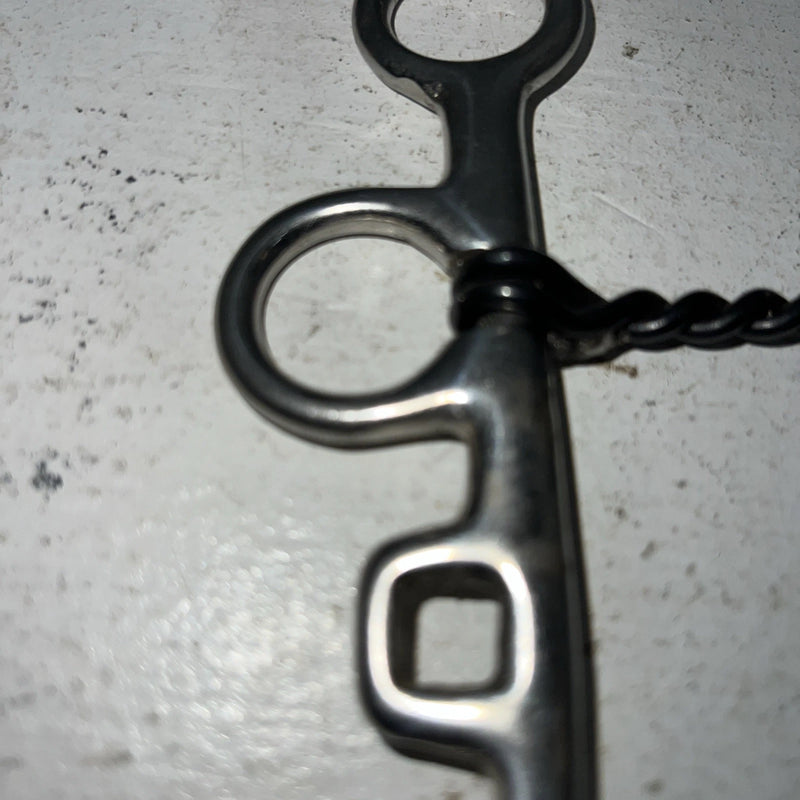 New Twisted Mouth Medium Shank Bit LLL-26