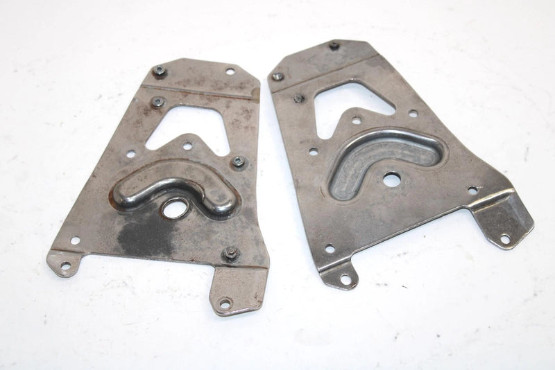 2005 Yamaha Rs Vector Er Oem Main Track Bracket Set 8ES-21953-01-00 SY59