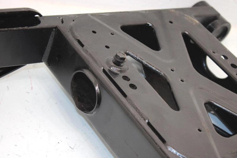 04 Polaris Atp 330 4x4 Oem Swingarm 1541781 AP23