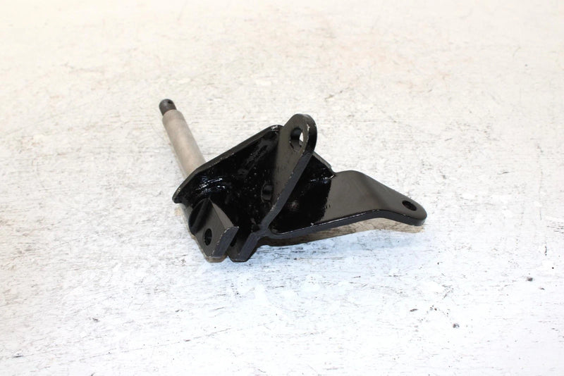 1986 Polaris Trailboss Oem Right Steering Spindle 1821024 AP108