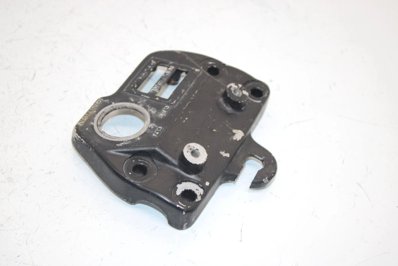 86 Honda Fourtrax  Trx125 A Oem Handlebar Holder 53131-VM6-680 AH16