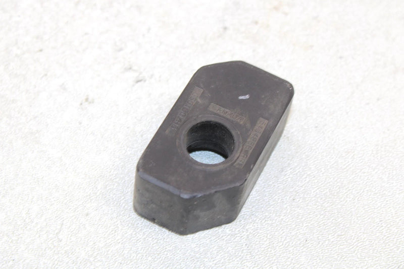 06 Polaris Fusion 900 Oem Right Tensioner Slider Block 5434886 SP3