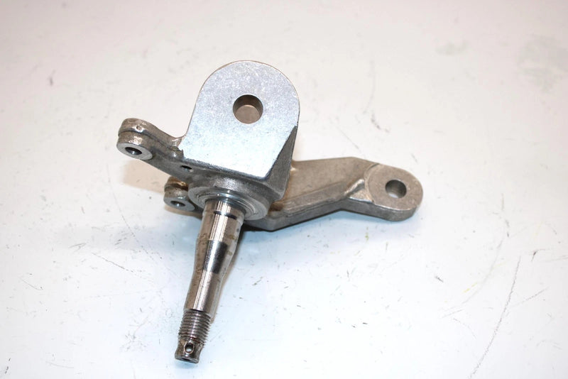 08 Arctic Cat Atv 250 Utility 2x4  Oem Right Steering Knuckle 3303-930 AA13