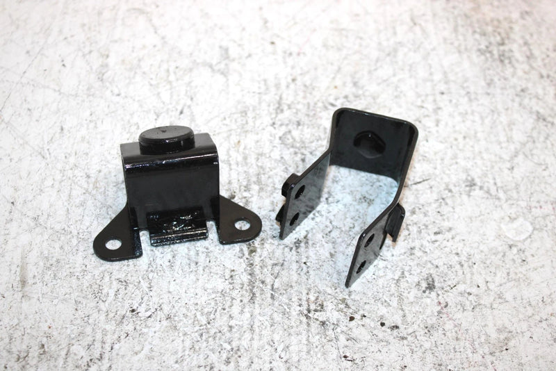 1998 Honda Foreman Fourtrax Oem Fuel Tank Stay Set 17508-HM7-000 AH35