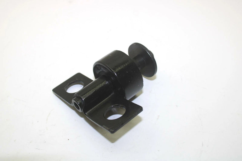 89 Yamaha Inviter OEM Motor Mount Front Bracket 81E-21489-01-00 SY56