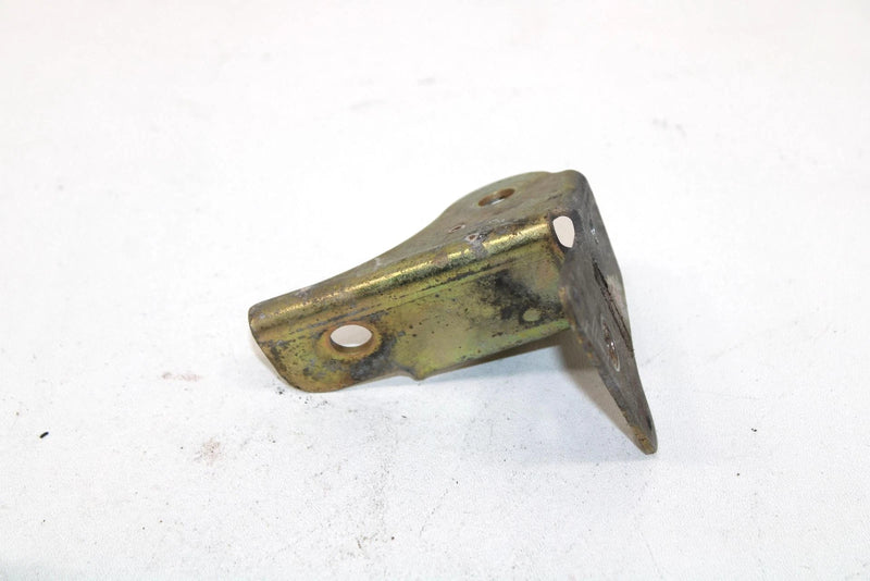 2004 Polaris 550 Classic Edge Oem Left Upper Shock Mount 5243977 Q1526