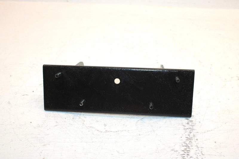1986 Honda Trx 125 Oem Rear Fender Hinge 80102-VM6-000 AH41