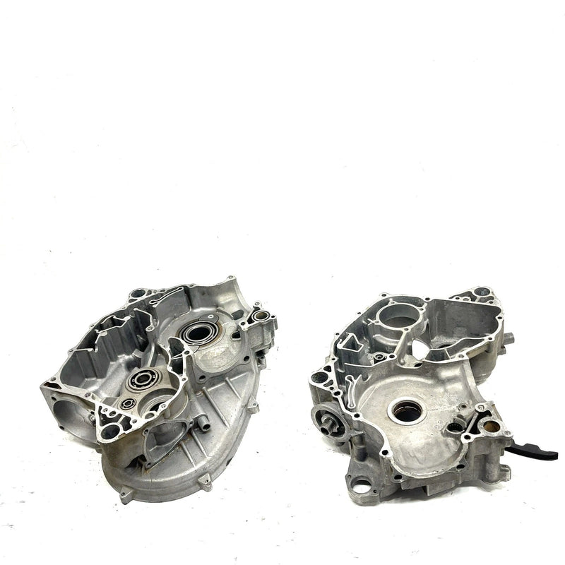 2005 Arctic Cat 650 4x4 V2 OEM Crankcase 3201-444 AA39