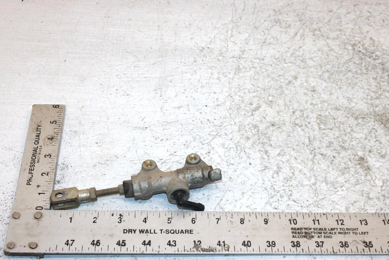 2006 John Deere  Buck 650 Oem Rear Brake Master Cylinder 705600154 AJ0