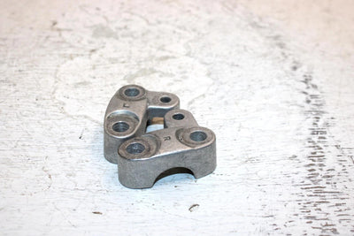 1983 Honda Atc 185 Sa All Terrain Oem Upper Handlebar Clamp 53121-958-000 AH61