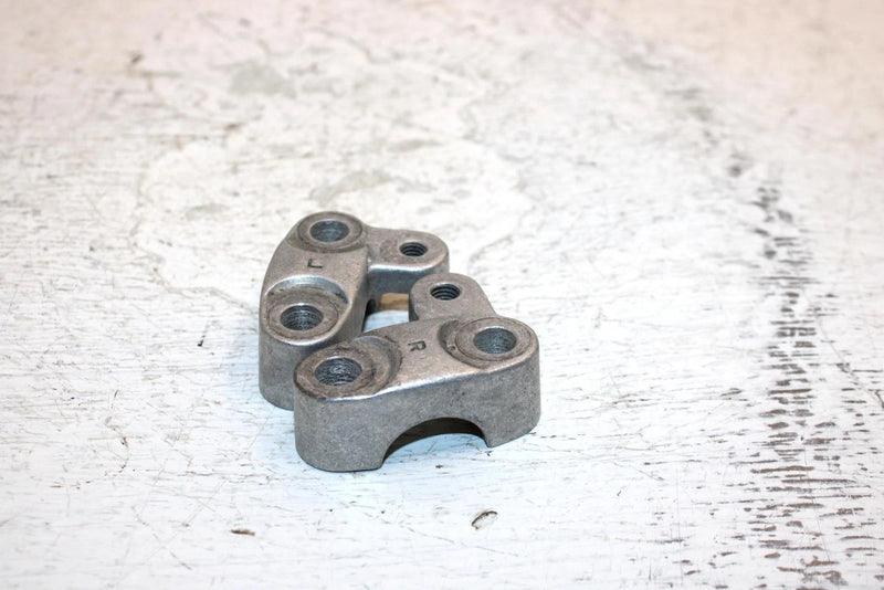 1983 Honda Atc 185 Sa All Terrain Oem Upper Handlebar Clamp 53121-958-000 AH61