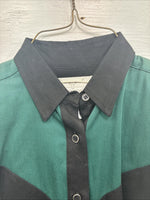 New Teens Longhorn Green Black Death Long Sleeve Button Up Large V-83