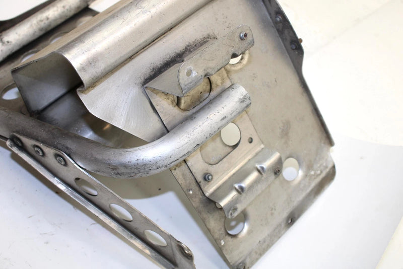 2005 Yamaha Rs Vector Oem Right Foot Well Foot Rest 8FU-21970-01-00 SY102