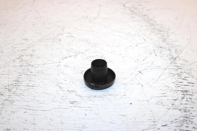 1996 Ski-doo Formula Iii 600 Oem Trailing Arm Cap 572079100 SS22