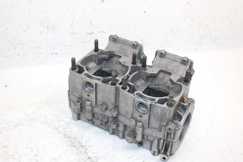 1998 Polaris 600 Xc Oem Engine Crankcase W/Studs 2201135 2202233 SP45