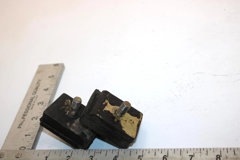 04 Polaris Classic 550 Edge Oem Engine Mount Dampner (Pair) 3021206 Q4133