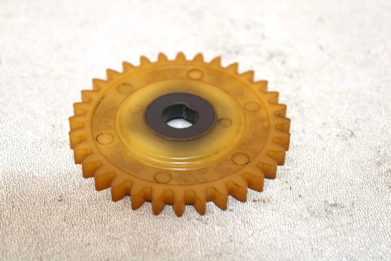 2001 Yamaha  Raptor 660r Oem Oil Pump Drive Gear 3AJ-13325-00-00 AY33