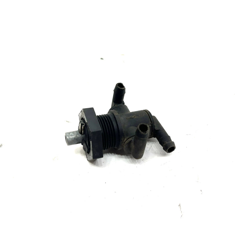 2003 Polaris Magnum 330 4X4 OEM 3 Way Fuel Valve 7052161 AP218