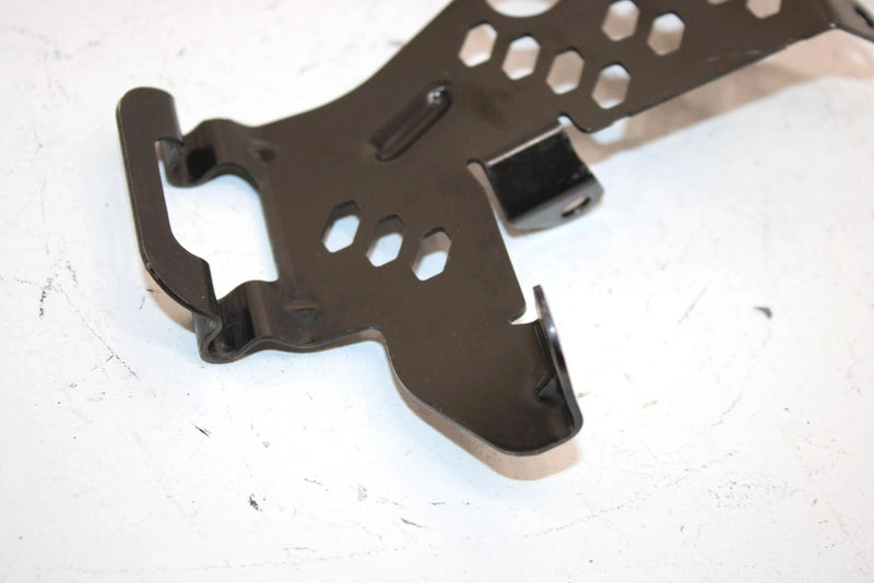 18 Ski-doo Mxz X 600r E-tec Oem Belt Guard Bracket 417300482 SSS1