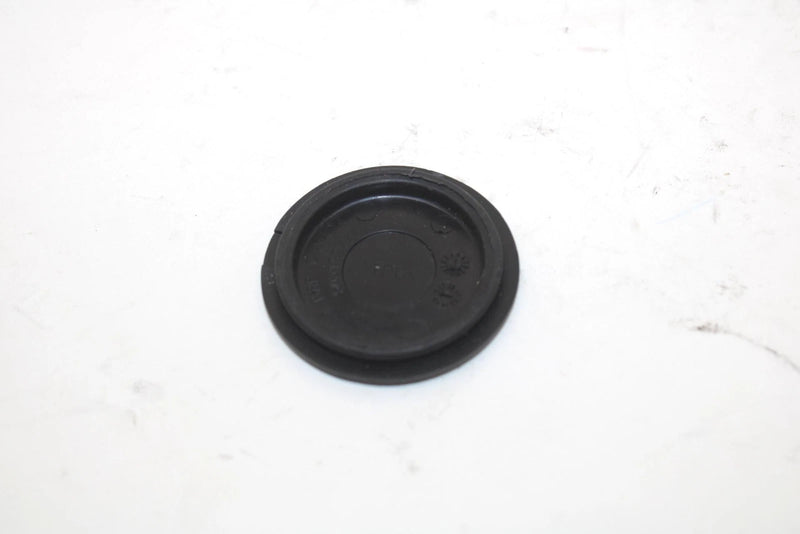 2017 Ski-doo Grand Touring 900 Oem Idler Wheel Cap 503192771 Q2906