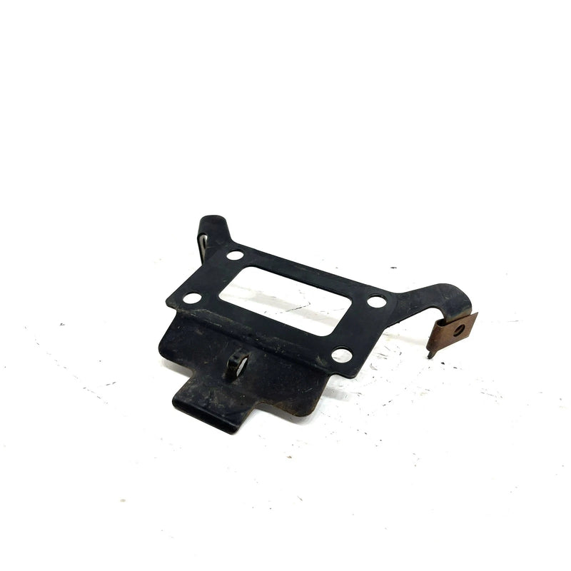 03 Bombardier Traxter 500 4x4 Auto OEM Handlebar Cover Bracket 709400077 AB15