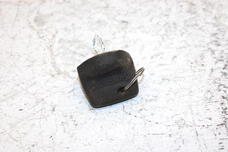 1998 Kawasaki Bayou 300 Oem Ignition Key Switch 27005-1201 AK17