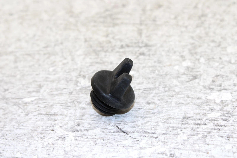 1995 Yamaha Vmax 500 Oem Chaincase Fill Cap  1RG-15363-00-00 SY34