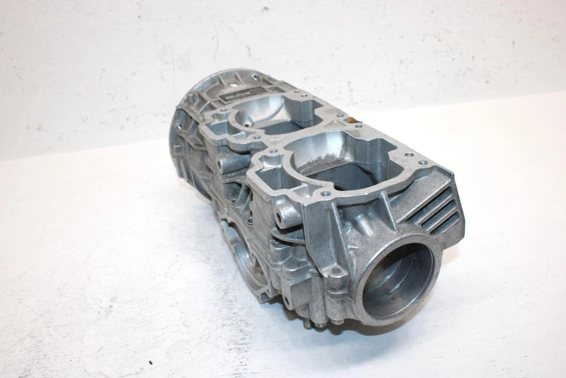 2002 Ski-doo Mxz 500 Oem Crankcase 420888763 SS16