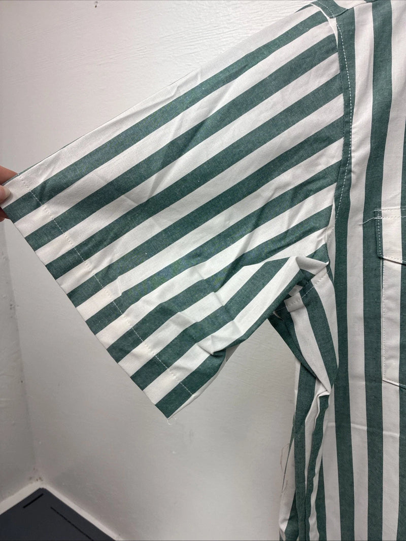 New Women’s Longhorn Green Stripe Short Sleeve Button Up Size 16.5 GG-3